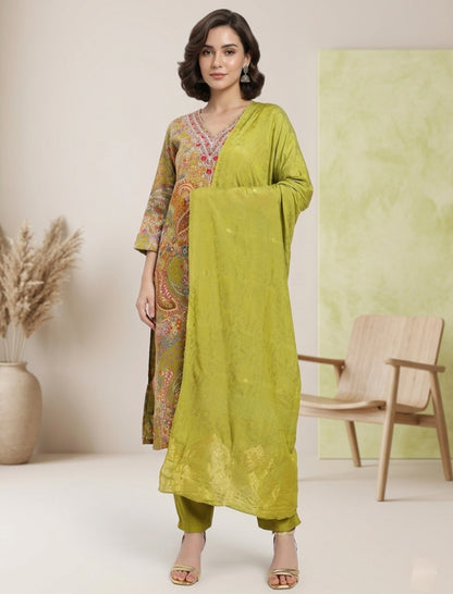 Green Paisley Printed Kurta Set with Matching Dupatta